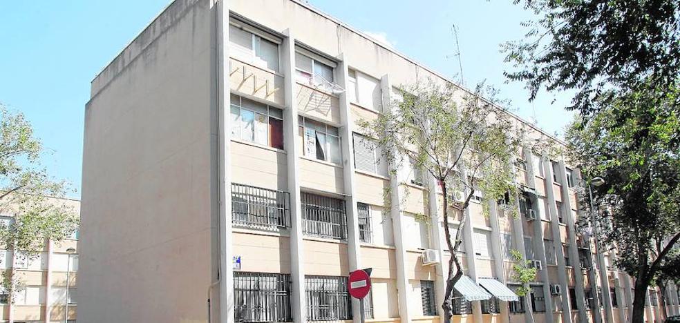 Más de 800 viviendas del parque público de la Generalitat están ocupadas ilegalmente