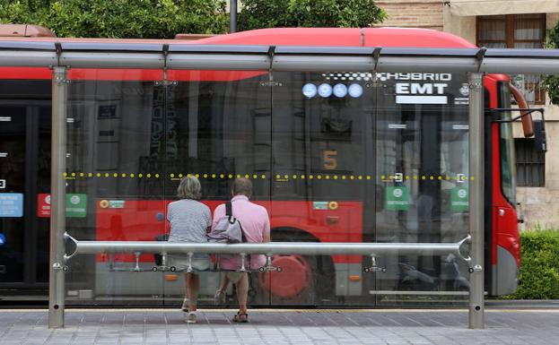 La EMT desconvoca los paros