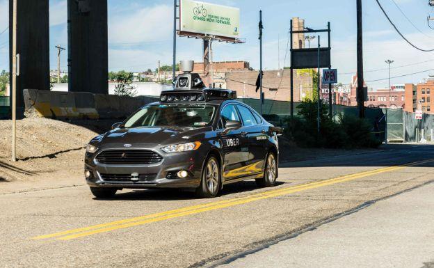 Uber desembarca hoy en las calles de Valencia con una flota de 200 coches