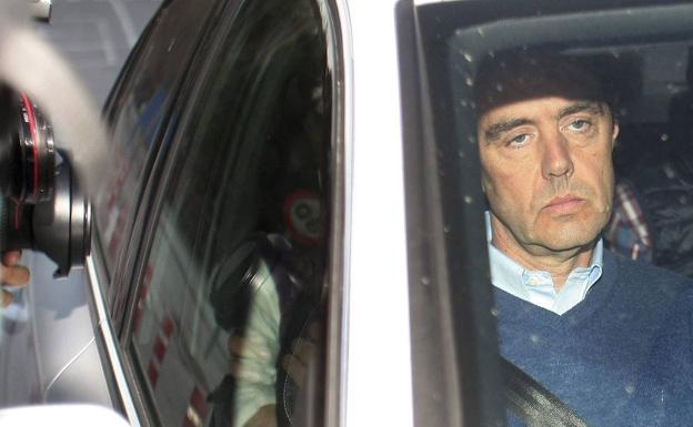 Abren juicio a Miguel López por matar a su suegra, viuda del expresidente de la CAM