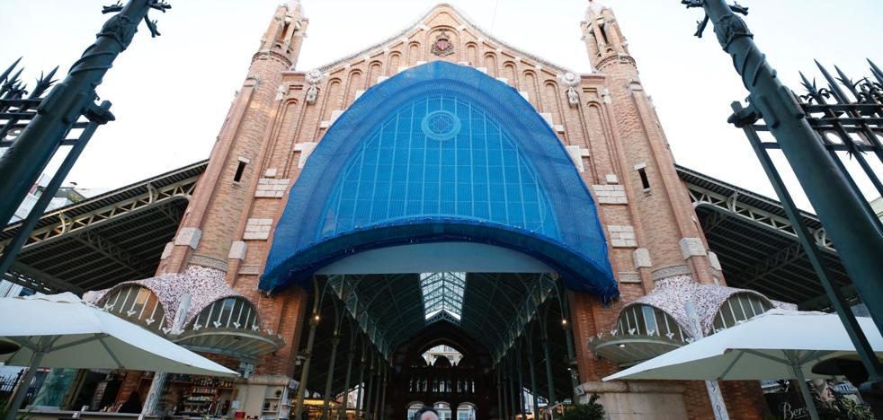 Daños en la vidriera del Mercado de Colón obligan a proteger la fachada