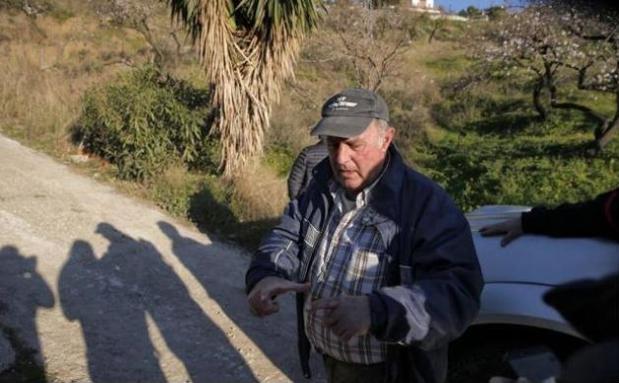 La Guardia Civil toma declaración al pocero y al dueño de la finca del pozo donde cayó Julen