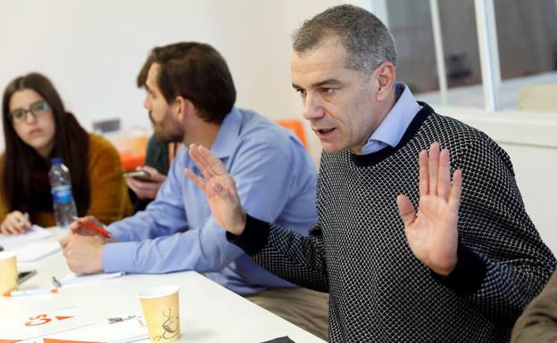 Toni Cantó apuesta por exportar a la Comunitat el pacto andaluz con el PP