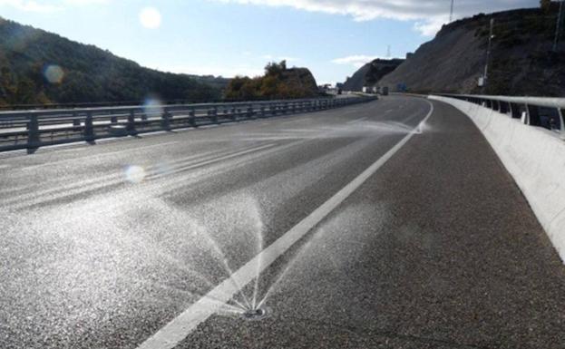 Aspersores antihielo con sello español para carreteras heladas