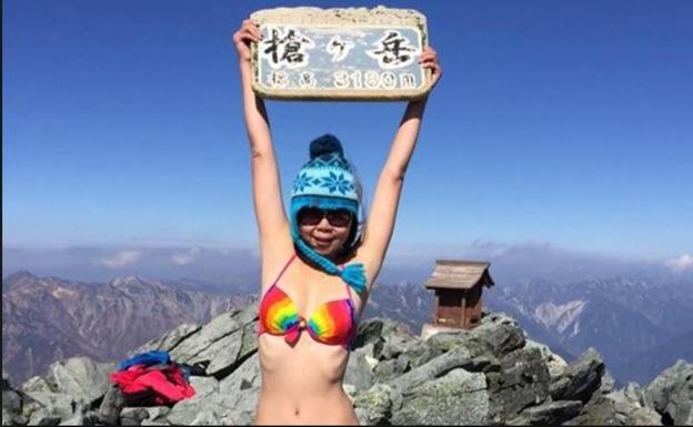 Muere a los 36 años Gigi Wu, la montañista que se fotografiaba en bikini