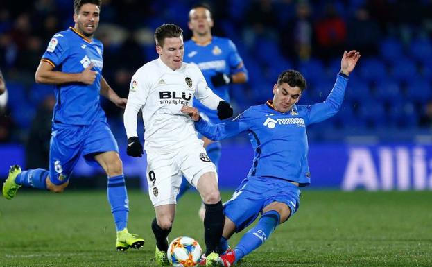 Gameiro se pierde el derbi ante el Villarreal