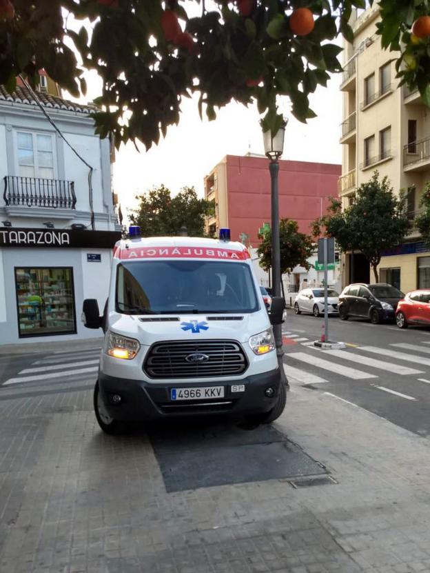 Las ambulancias reclaman a Grezzi un carril propio para agilizar las urgencias