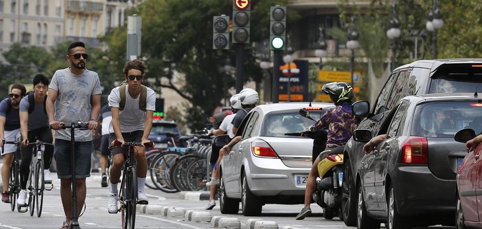 El carril bici, en el centro del debate político de Valencia