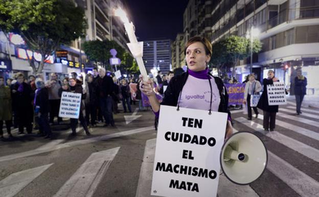 Conmoción en Sabadell por una violación múltiple a una joven de 18 años