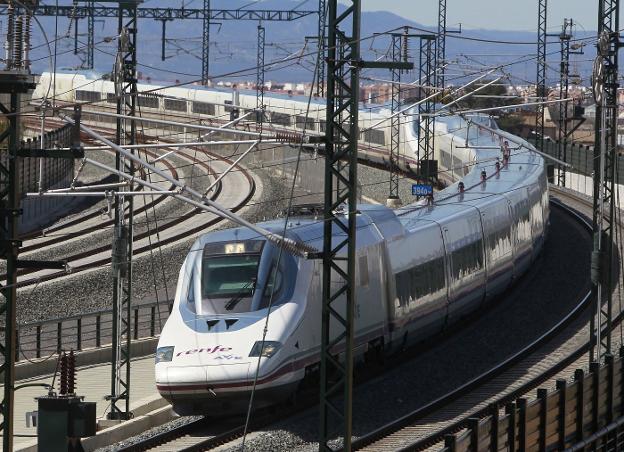 El AVE de Air Nostrum y Acciona competirá con Renfe en toda la red de alta velocidad