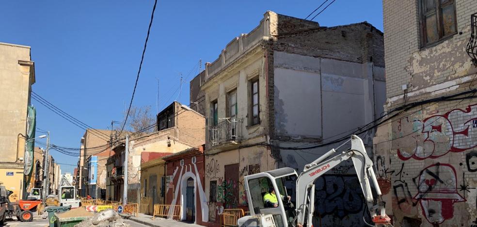 El Consell bloquea la venta de pisos públicos pese a la degradación del Cabanyal