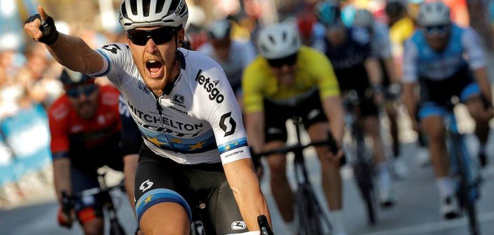 Matteo Trentin gana la segunda etapa de la Volta a la Comunitat