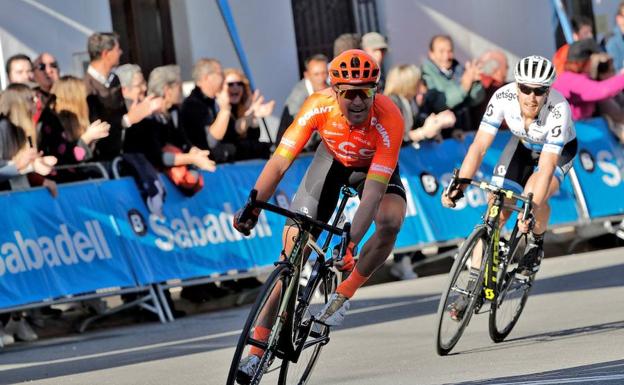 El campeón olímpico Van Avermaet se impone en la tercera etapa