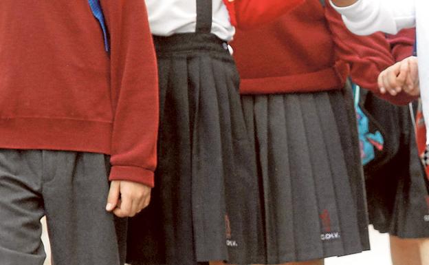 Educación vuelve a discriminar al profesorado de la concertada en los cursos de inglés