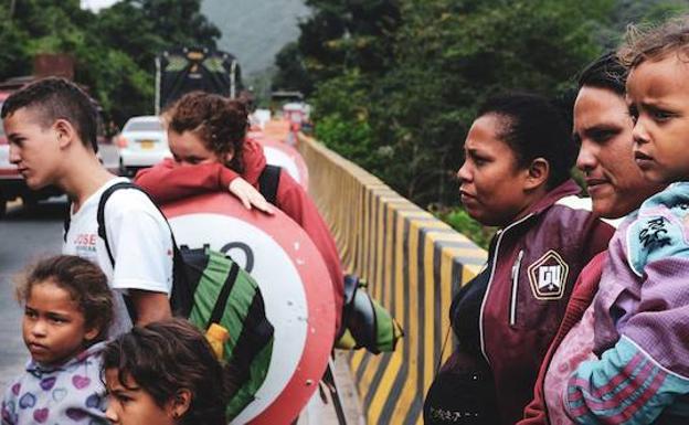 El puente Simón Bolívar, testigo del ir y venir de colombianos y venezolanos