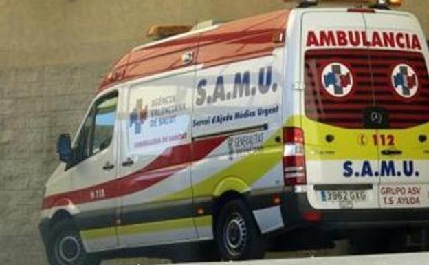 Fallece un trabajador tras caer desde el tejado de una empresa textil en Alcocer de Planes