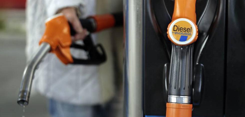 La última esperanza para el gasoil: llega el 'diésel azul'