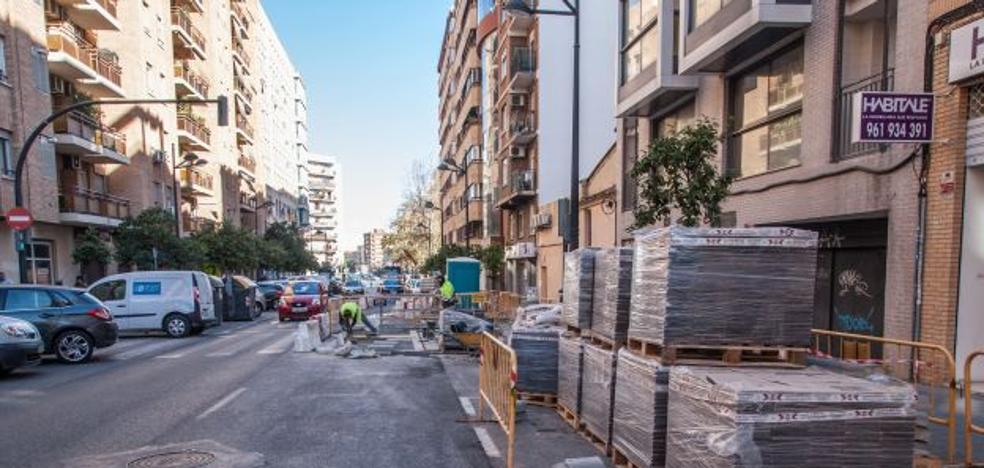 Bloqueo en la avenida Constitución de Valencia