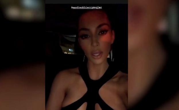 Kim Kardashian no deja nada a la imaginación con su vestido de Thierry Mugler