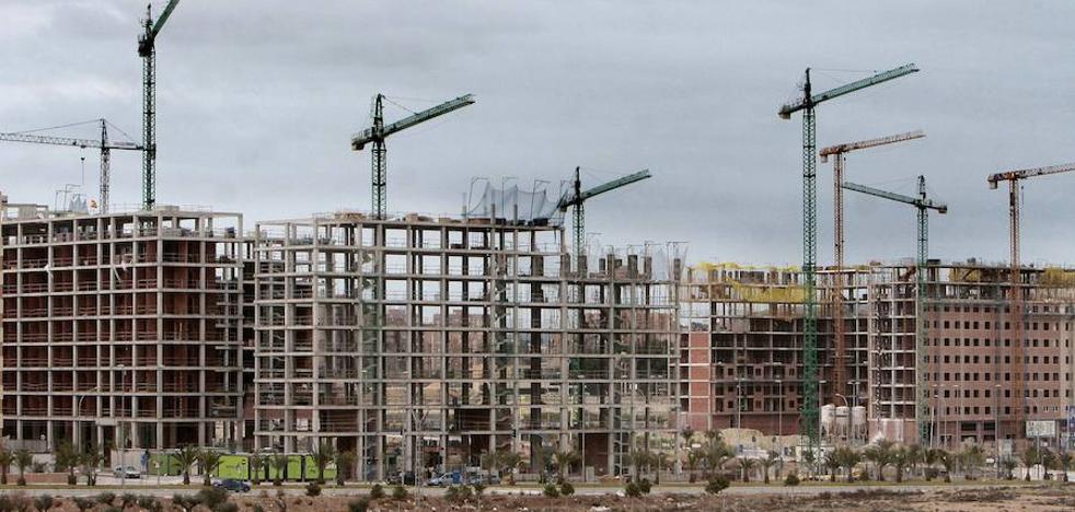 El Ayuntamiento ofrece sesenta parcelas y fincas privadas para impulsar viviendas en Valencia