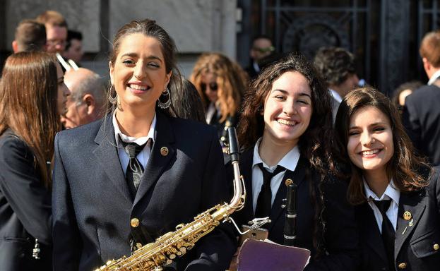 Búscate en la mascletà del domingo 24 de febrero de 2019