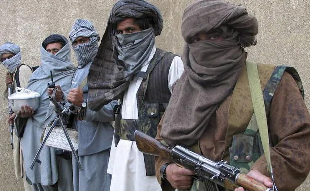 Los talibanes envían a su jefe político a Doha para cerrar un acuerdo con EE UU