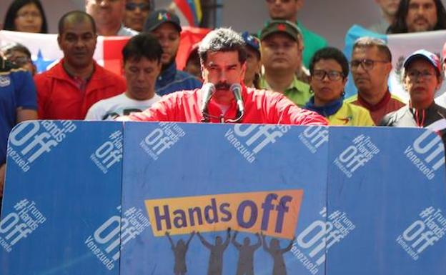 Maduro amenaza a Guaidó con la justicia si regresa al país