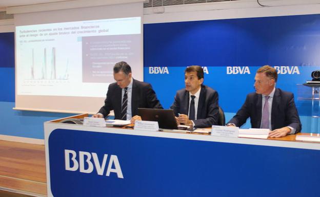 BBVA prevé que la Comunitat genere 75.000 empleos entre 2019 y 2020 pese la subida del SMI