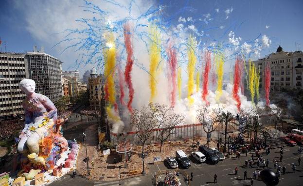 Revive todas las mascletaes de las Fallas 2019