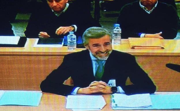 Acebes reprocha a la auditora Deloitte no advertirles de que hubiera «un problema» con las cuentas de Bankia