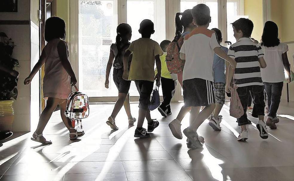 Un curso escolar marcado por las urnas