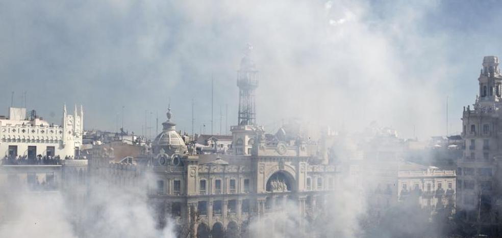 Quién dispara la mascletà de hoy 5 de marzo de las Fallas 2019 en Valencia