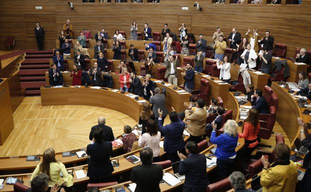 Los diputados de Les Corts cobrarán hasta las elecciones del 28-A