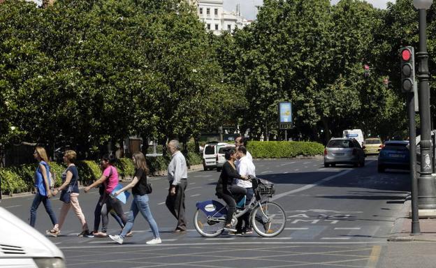 La DGT propone que los ayuntamientos creen una Oficina del Peatón