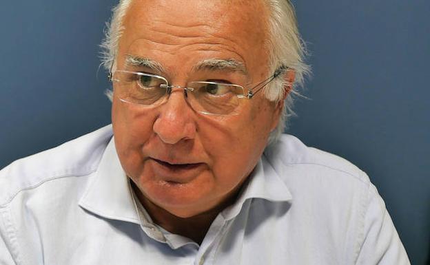 ¿Quién es Francisco Esteve?