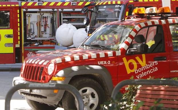 Desalojan un colegio mayor de Valencia por el incendio de una habitación