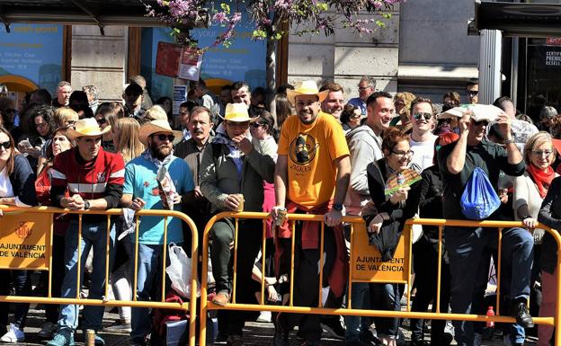 Búscate en la mascletà de hoy, miércoles 13