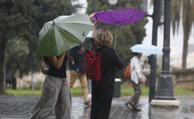 Un inicio de Fallas soleado da paso al desplome de temperaturas y lluvias