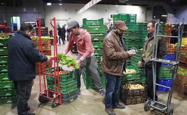 Los falsos autónomos de Mercavalència pasarán a ser asalariados de una nueva empresa