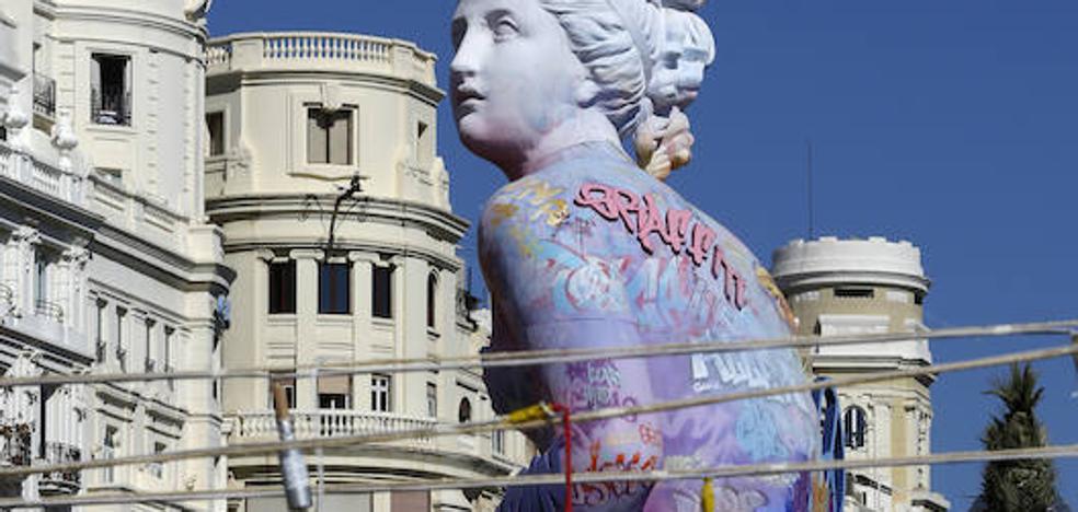 El grafiti recibe el aprobado fallero