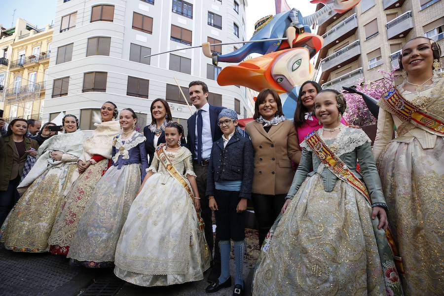 Pablo Casado visita las Fallas