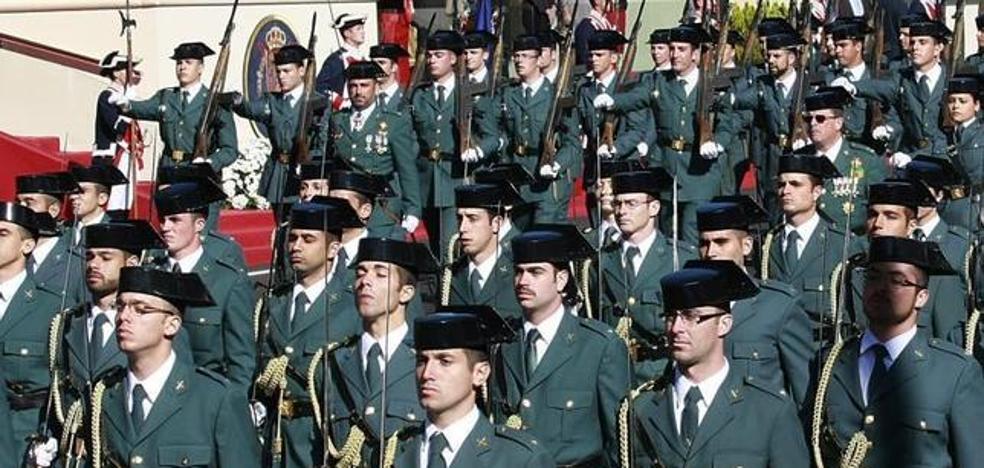 La Guardia Civil premia a Susanna Griso y Jacob Petrus