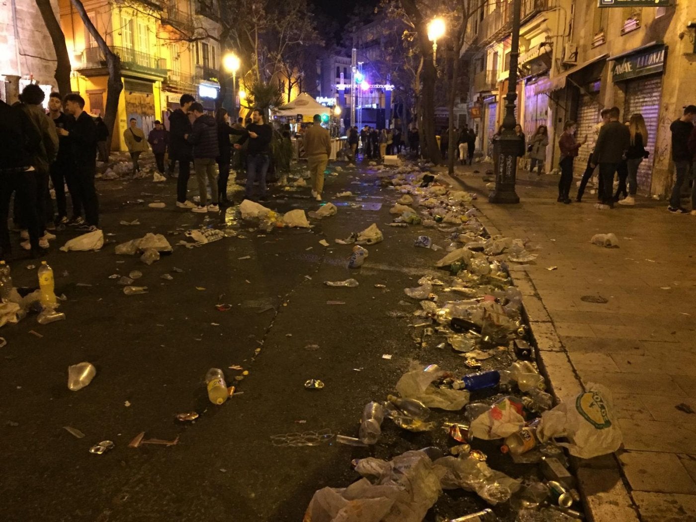 El botellón en Valencia, cuatro años sin control