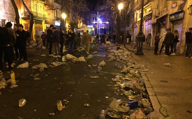 El botellón en Valencia, cuatro años sin control