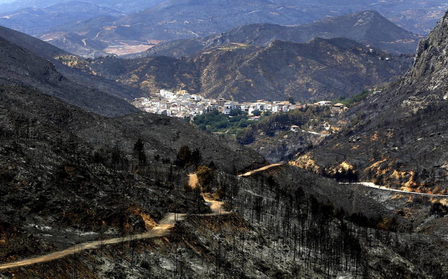 Así quedó la localidad de Cortes tras el incendio