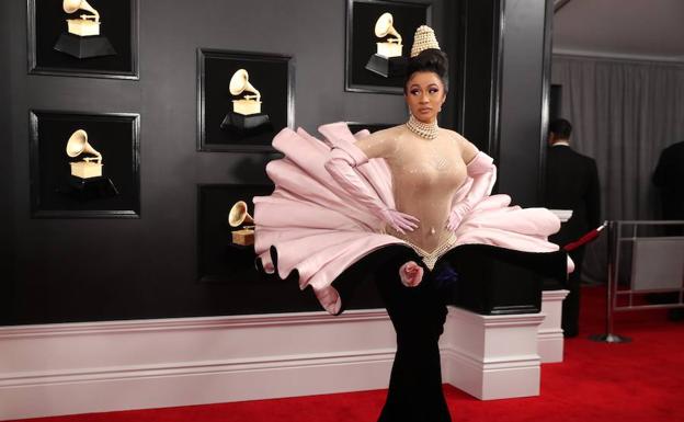 La rapera Cardi B revela que drogó y robó a hombres para «sobrevivir»