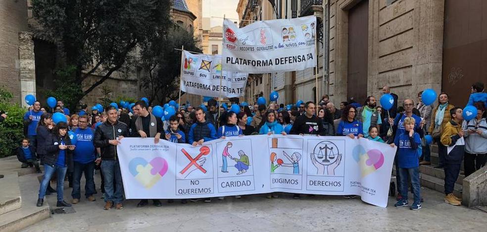 Familias con niños autistas piden un protocolo integral de atención hasta la adultez