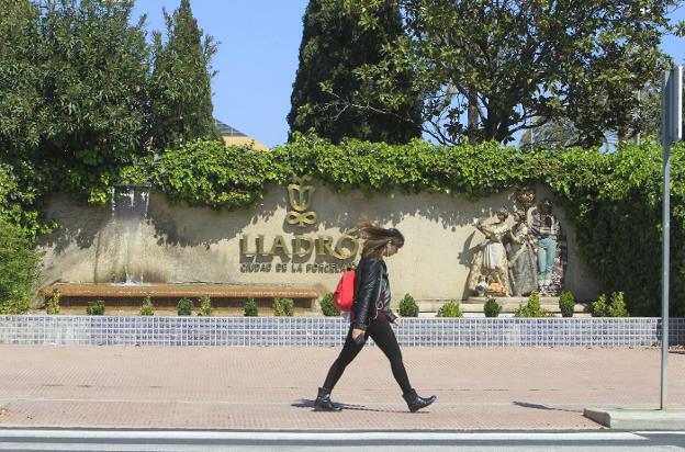 Lladró busca garantizar su viabilidad con el despido de uno de cada cinco empleados