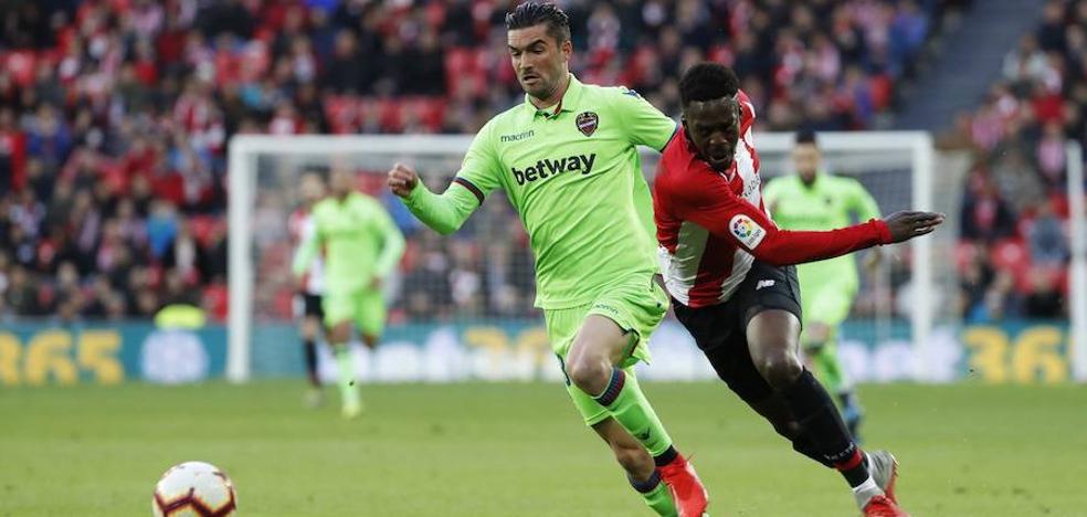 El Levante estalla contra el VAR y flojea en defensa