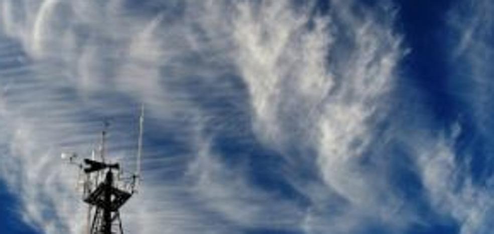 Qué son los altocumulus stratiformis y todos los tipos de nubes que puedes ver en el cielo